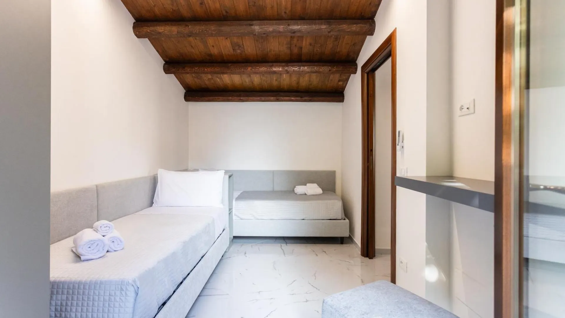 Luxury Villa Ebe Palermo 0*,  Italië